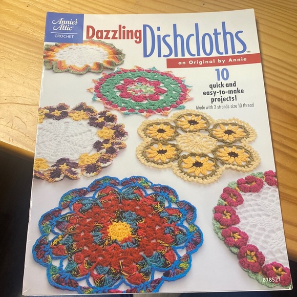 Crochet book of dish cloth - Picture 1 of 3